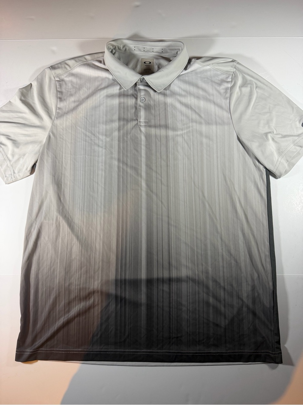 Oakley Men's Gradient Grey to Black Polo